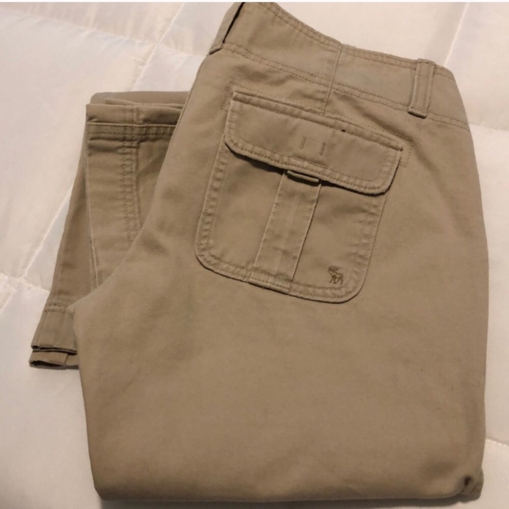Abercrombie & Fitch Tan Khakis’ Size 8 L